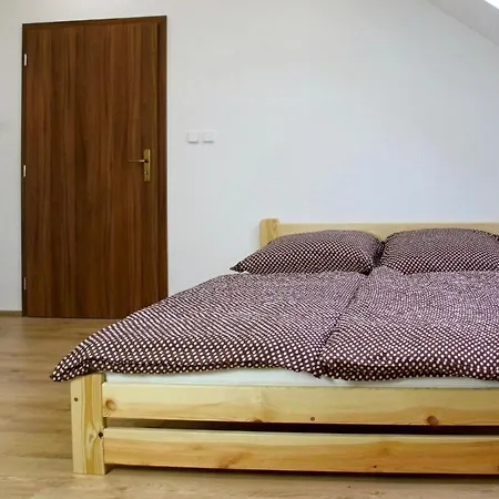 Awesome In W Wifi And 1 Bedrooms Apartman Hodonín